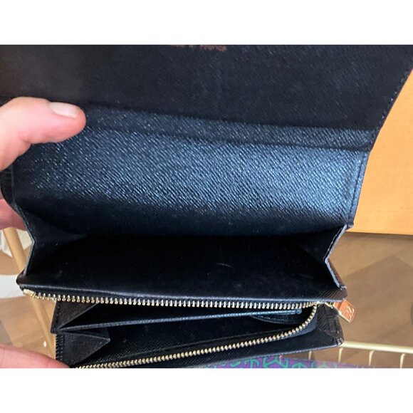 Louis Vuitton Black Epi Leather Wallet Fabulous & Fancy For The Elite - Picture 8 of 11